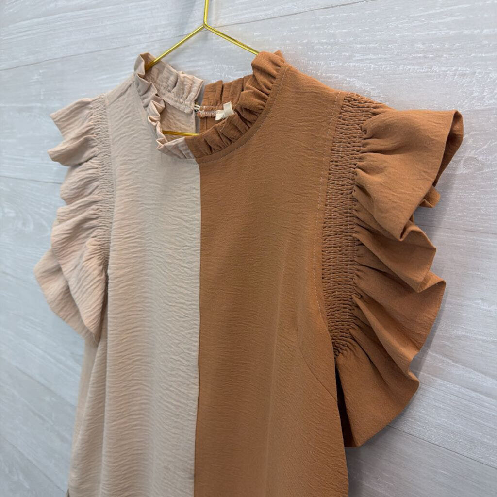Jodifl Beige/ Brown Color Block Short Flutter Sleeve Top Small