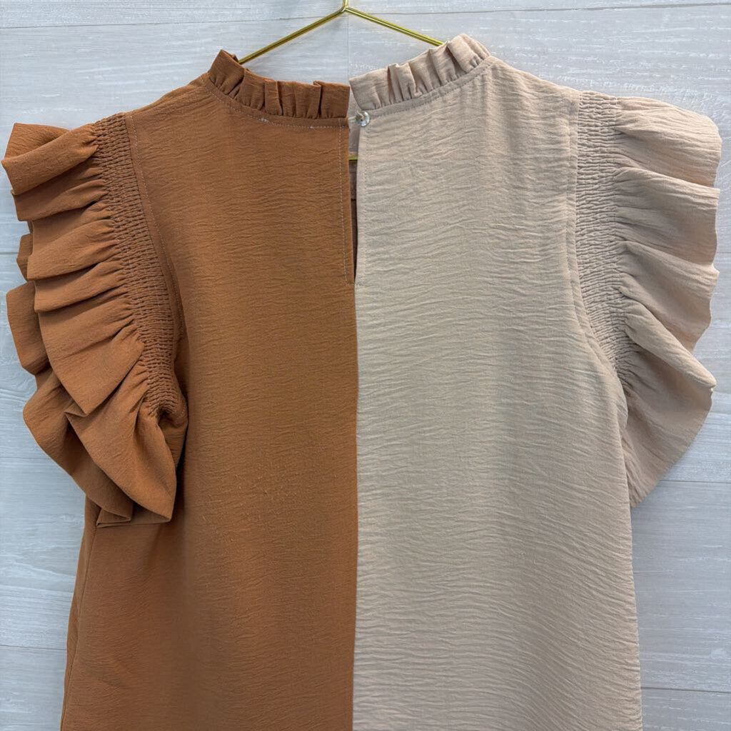 Jodifl Beige/ Brown Color Block Short Flutter Sleeve Top Small