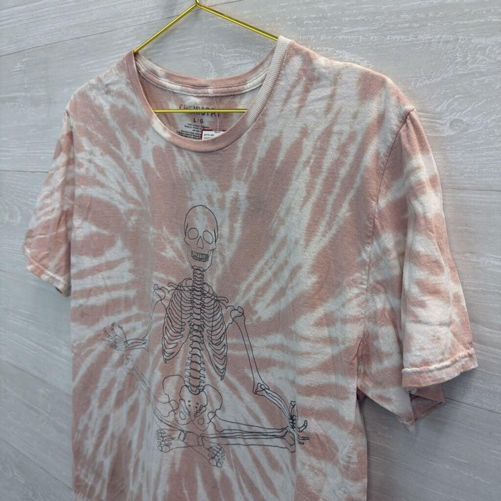 Chemistry Pink/ White Tie Dye Skeleton Short Sleeve Graphic Tee Large