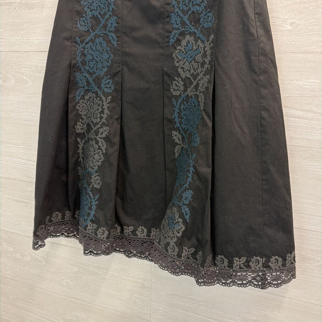Loft Black/ Blue/ Grey Embroidered Detail Skirt 6