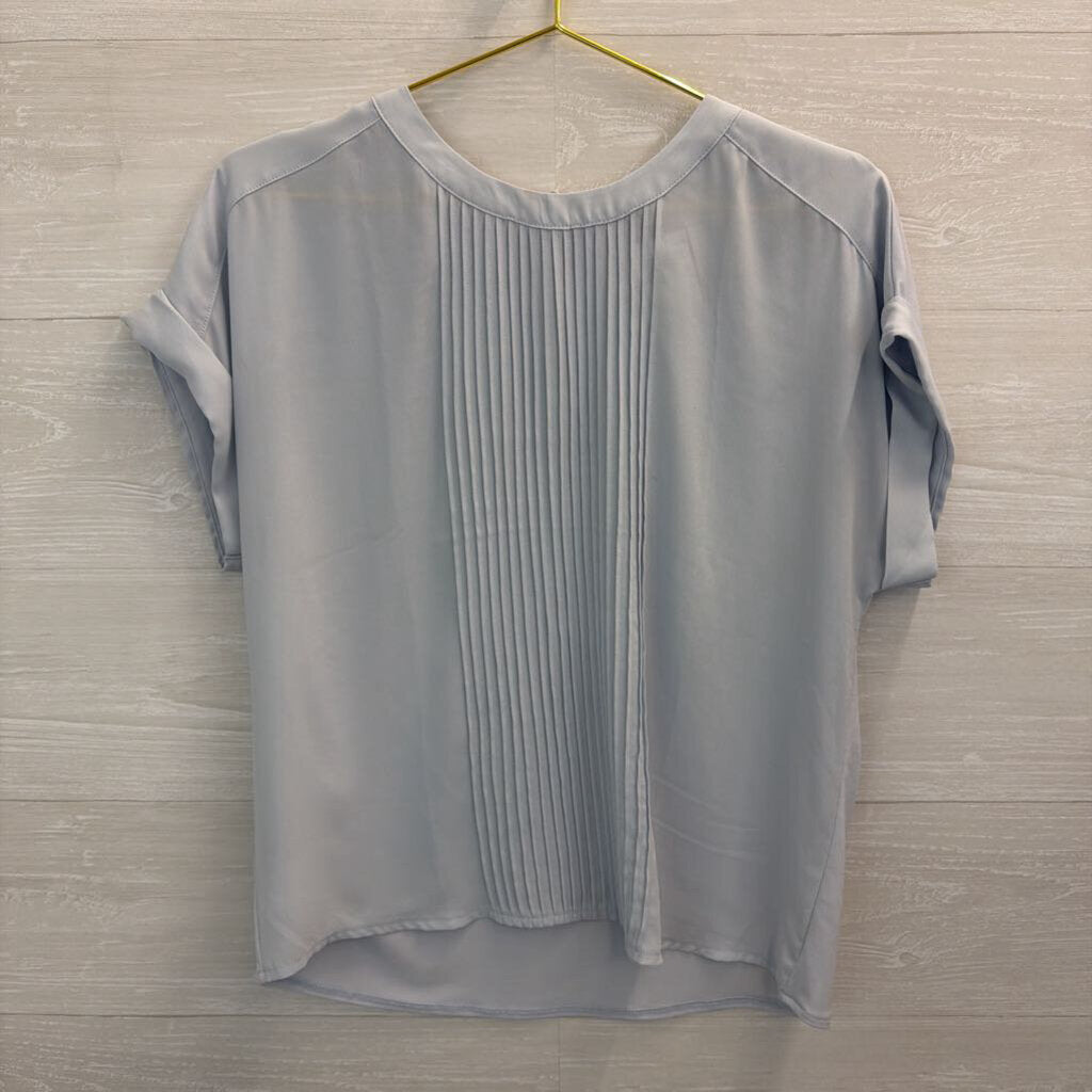 Ann Taylor Blue Short Sleeve Pleated Front Top Small