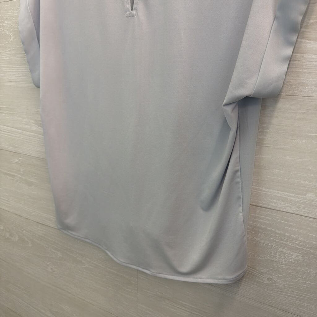 Ann Taylor Blue Short Sleeve Pleated Front Top Small