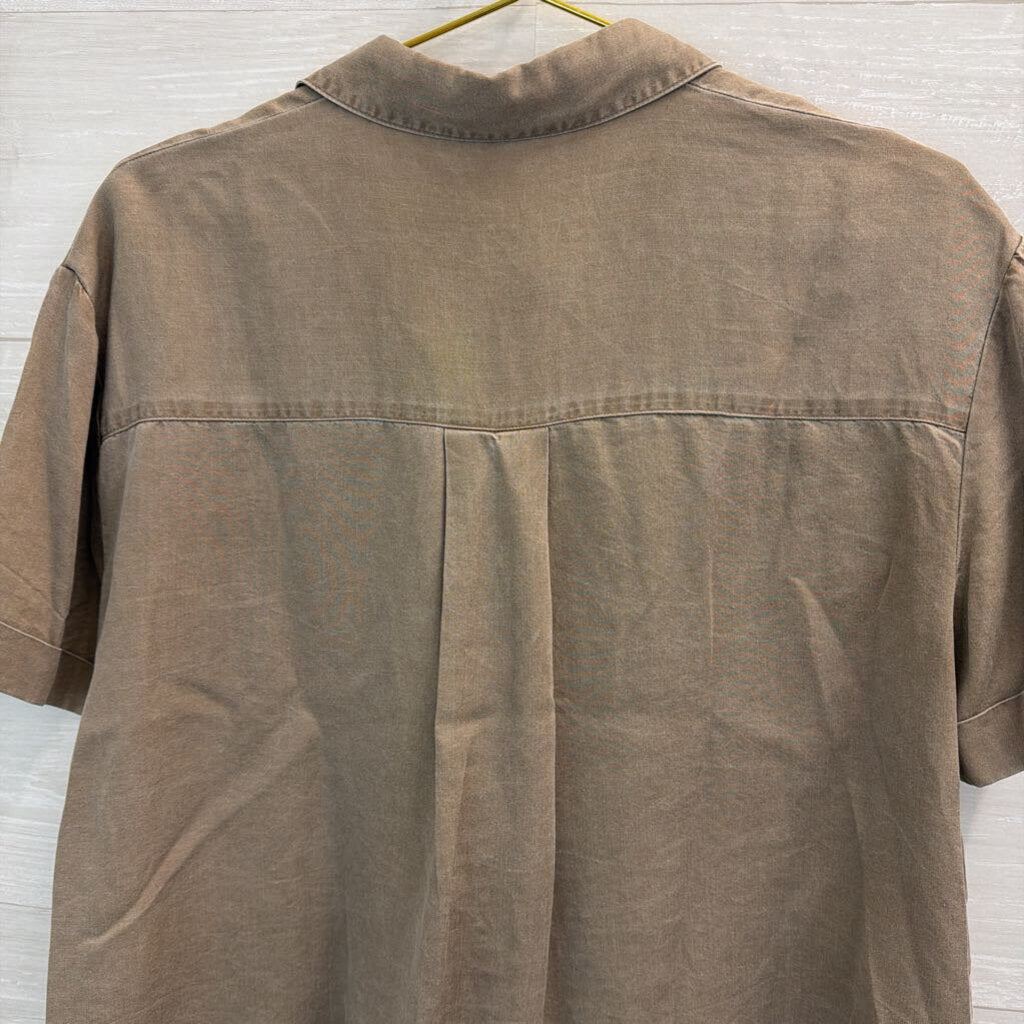 Jane and Delancey Brown Short Sleeve Button Down Top Medium