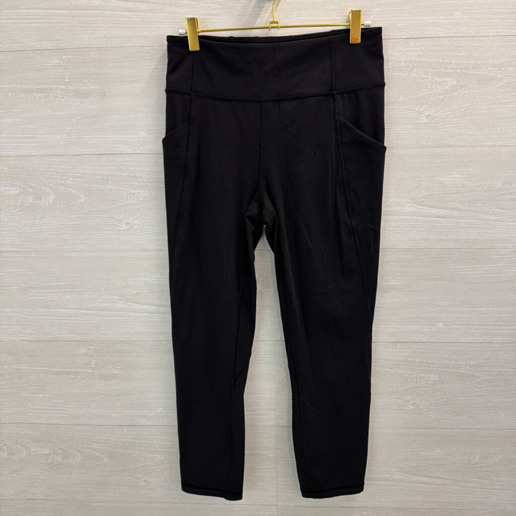 Lululemon Black Cropped Leggings 8