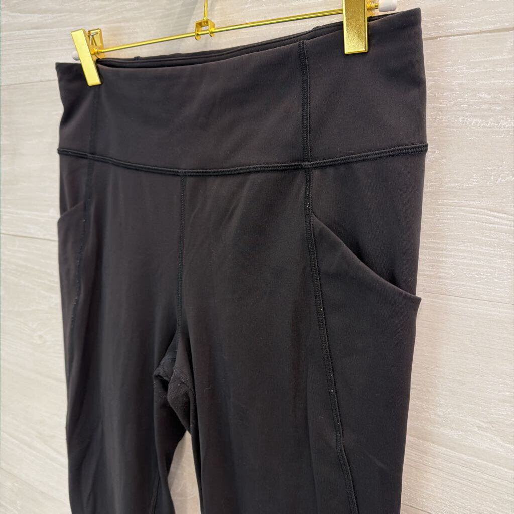 Lululemon Black Cropped Leggings 8