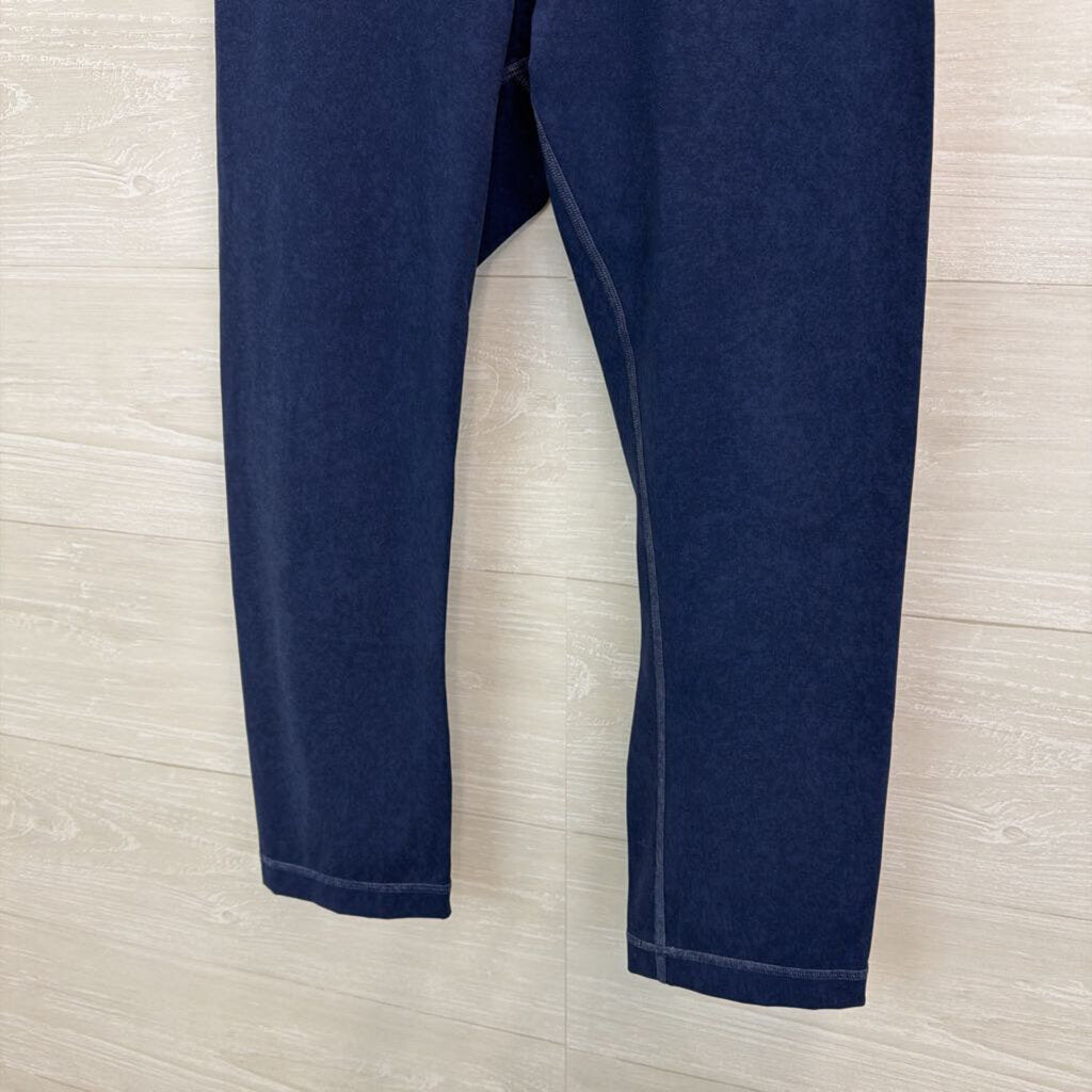 Lululemon Blue Cropped Leggings 8