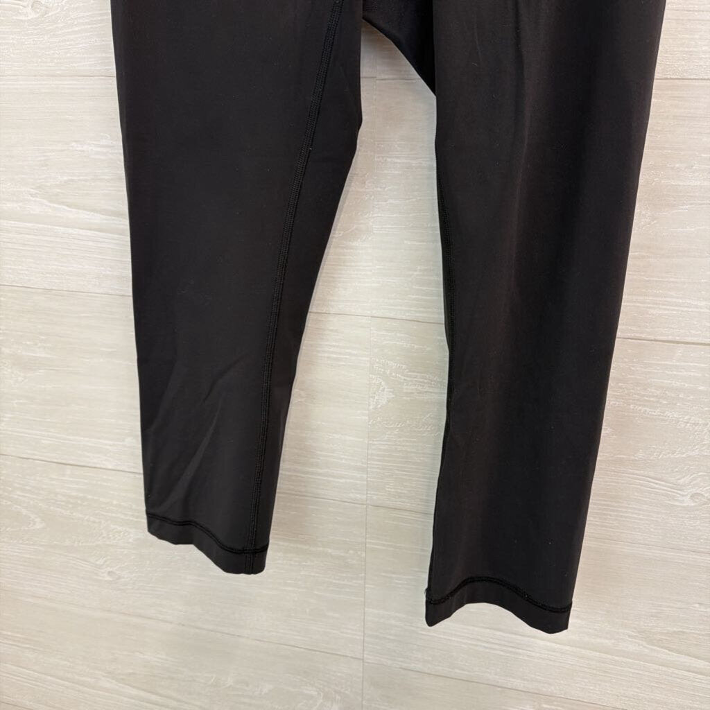 Lululemon Black Cropped Leggings 8