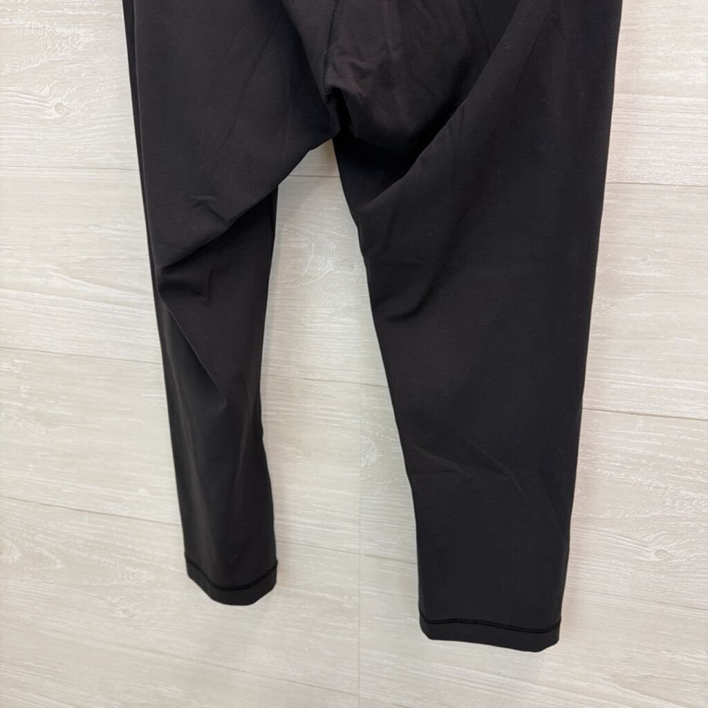 Lululemon Black Cropped Leggings 8
