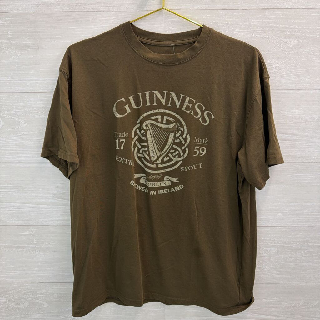 Guinness Green Short Sleeve Graphic Tee Medium