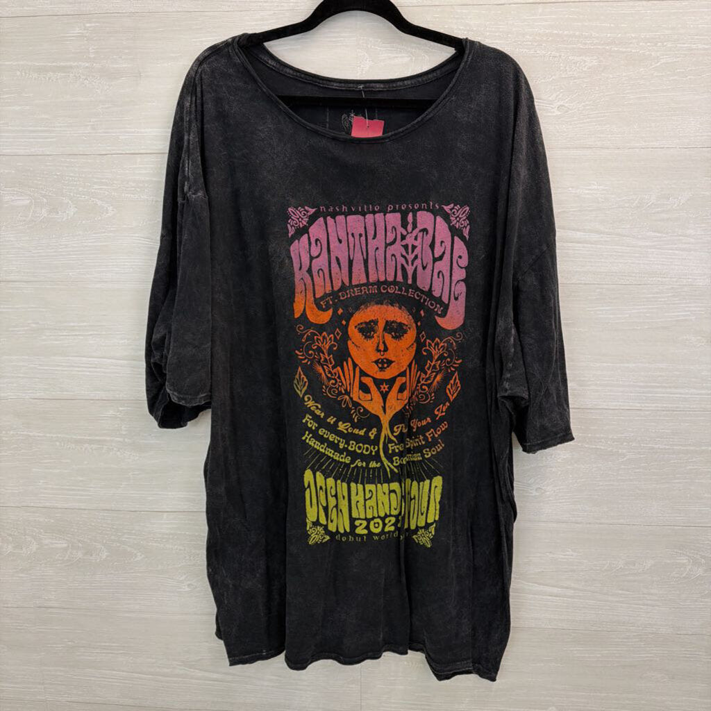 Open Hands by Kantha Bae Grey/ Multi Dream Collection Graphic Top Free Size