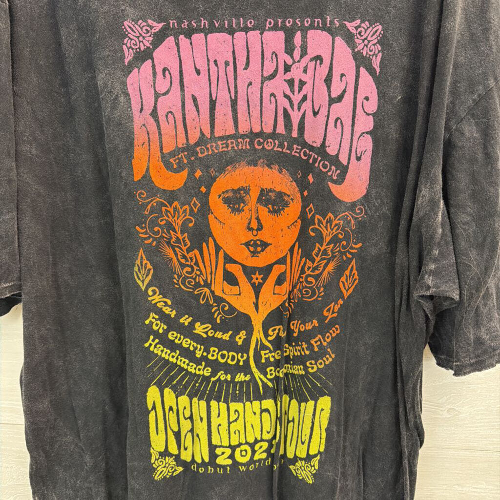Open Hands by Kantha Bae Grey/ Multi Dream Collection Graphic Top Free Size