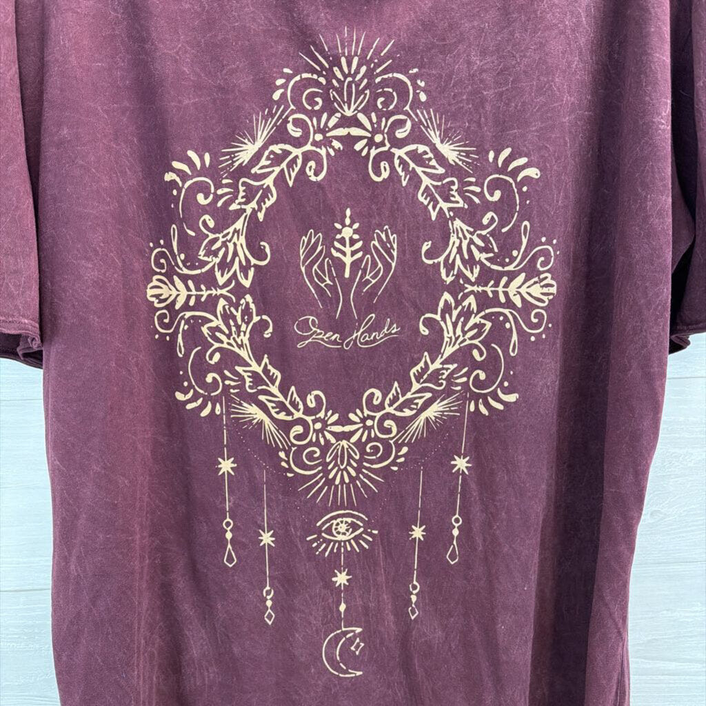 Open Hands by Kantha Bae Burgundy/ Beige Graphic Top Free Size