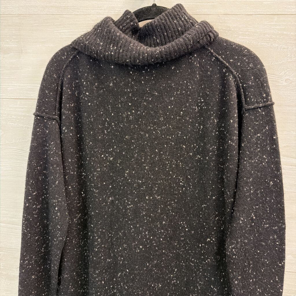 Athleta Black/ White Speckled Knit Turtleneck Sweater Small