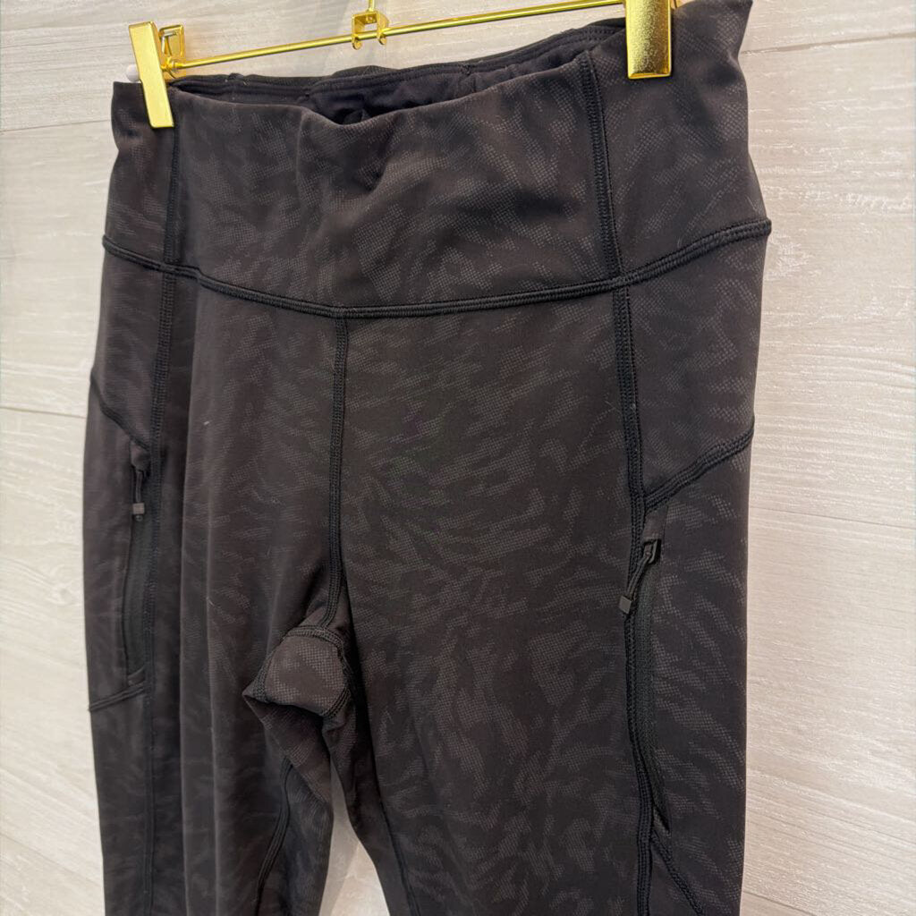 Athleta Black Print Rainier Tight Leggings Medium Tall