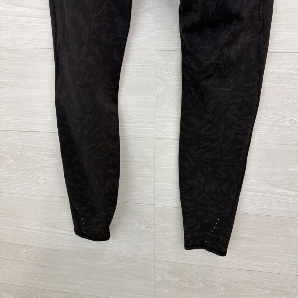 Athleta Black Print Rainier Tight Leggings Medium Tall