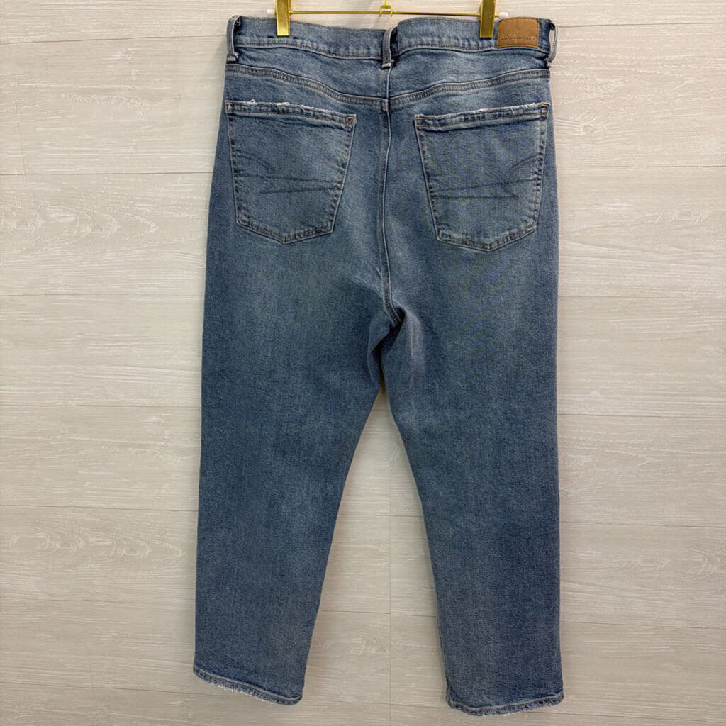 American Eagle Light Wash Super High Rise Ankle Straight Jeans 12