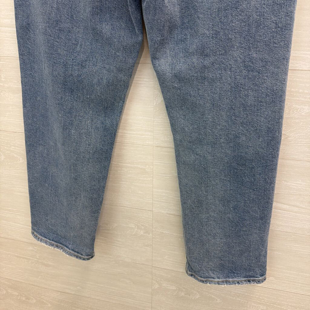 American Eagle Light Wash Super High Rise Ankle Straight Jeans 12