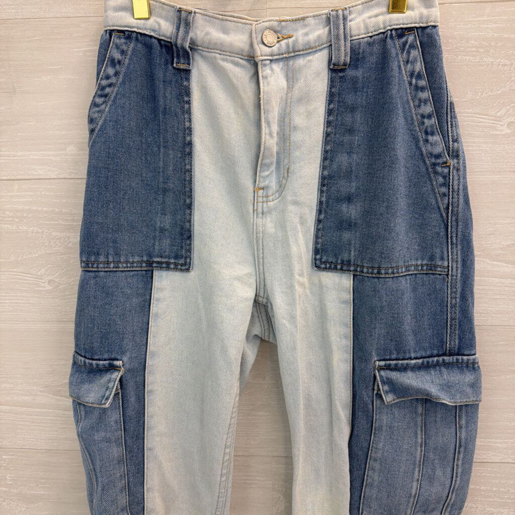 Pac Sun Medium/ Light Wash Cargo Wide Leg Jeans 27