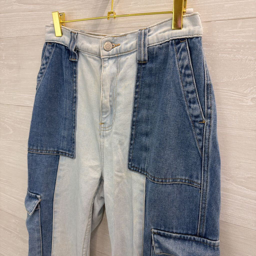 Pac Sun Medium/ Light Wash Cargo Wide Leg Jeans 27