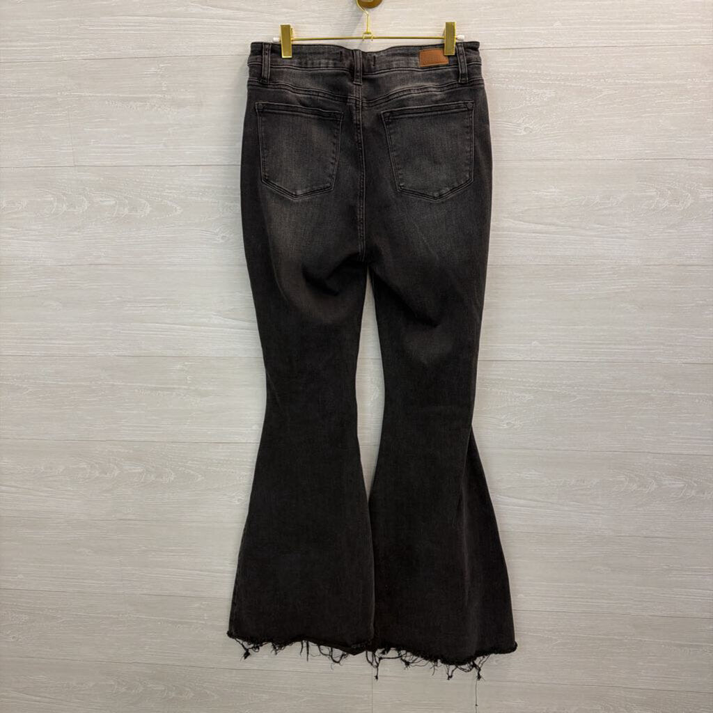 Judy Blue Black Super Flare Denim Jeans 29
