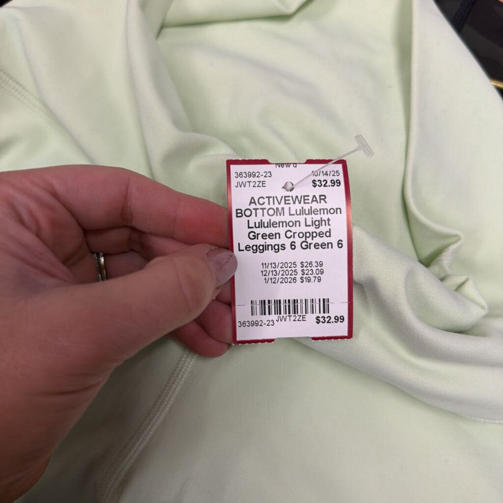 Lululemon Light Green Cropped Leggings 6