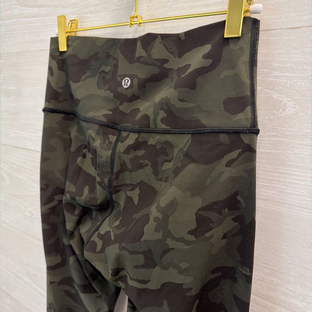 Lululemon Green Camo Print Cropped Leggings 6