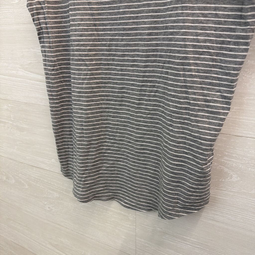 Lululemon Grey/ White Striped Short Sleeve Top Small