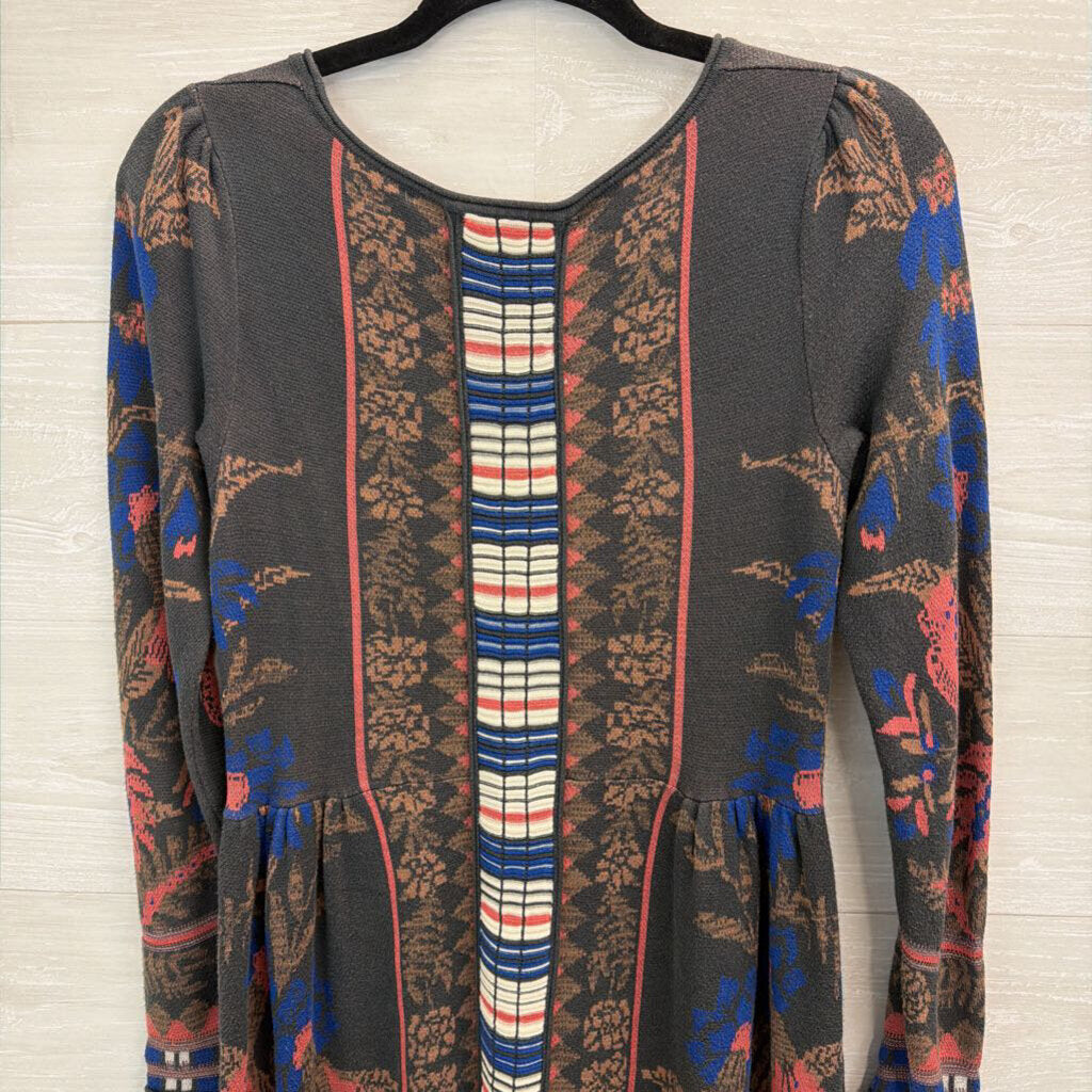 Knitted and Knotted Grey/ Blue Print Long Sleeve Sweater Dress Extra Small