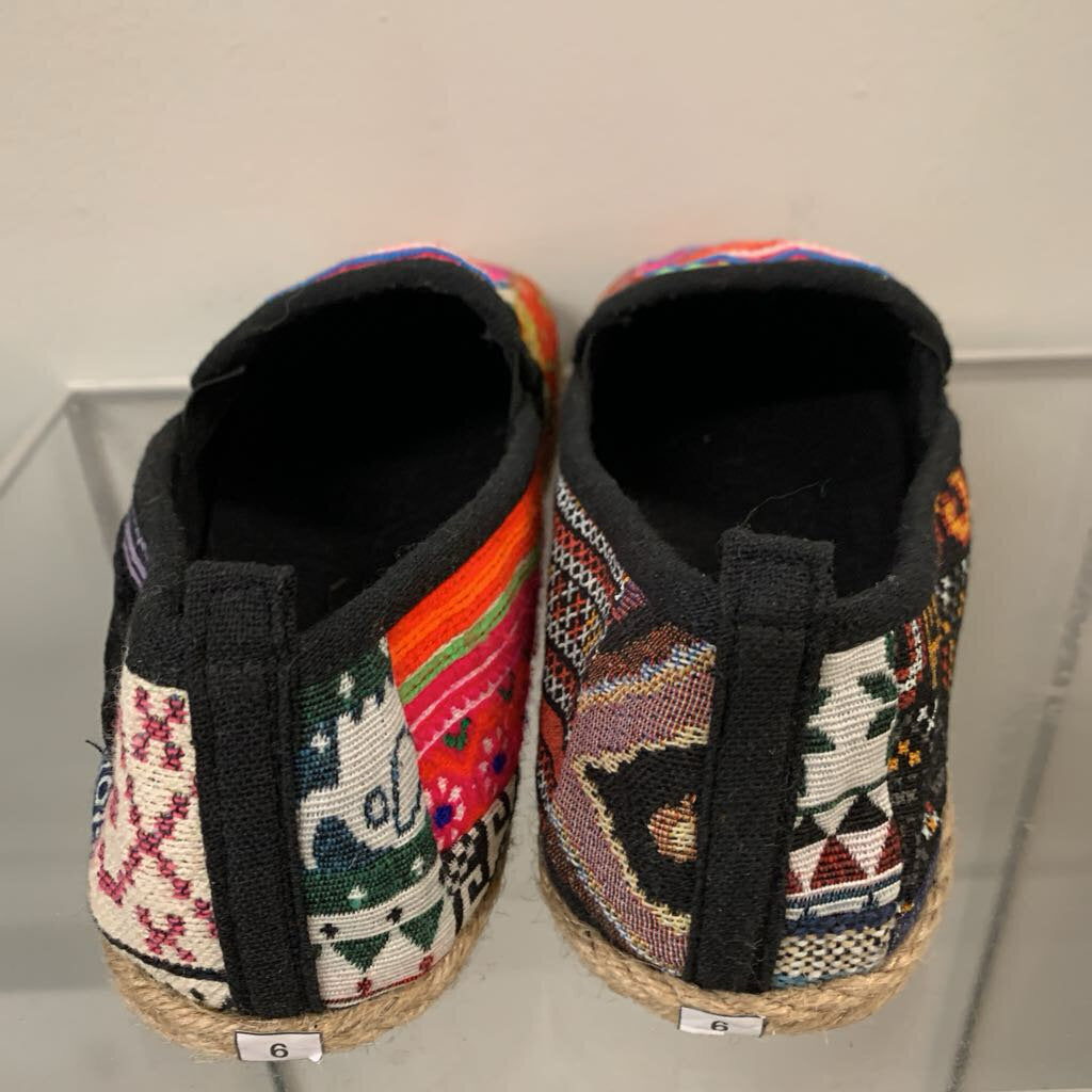 Lanna Soles Hmong Patchwork Embroidered Slip On Shoes 6
