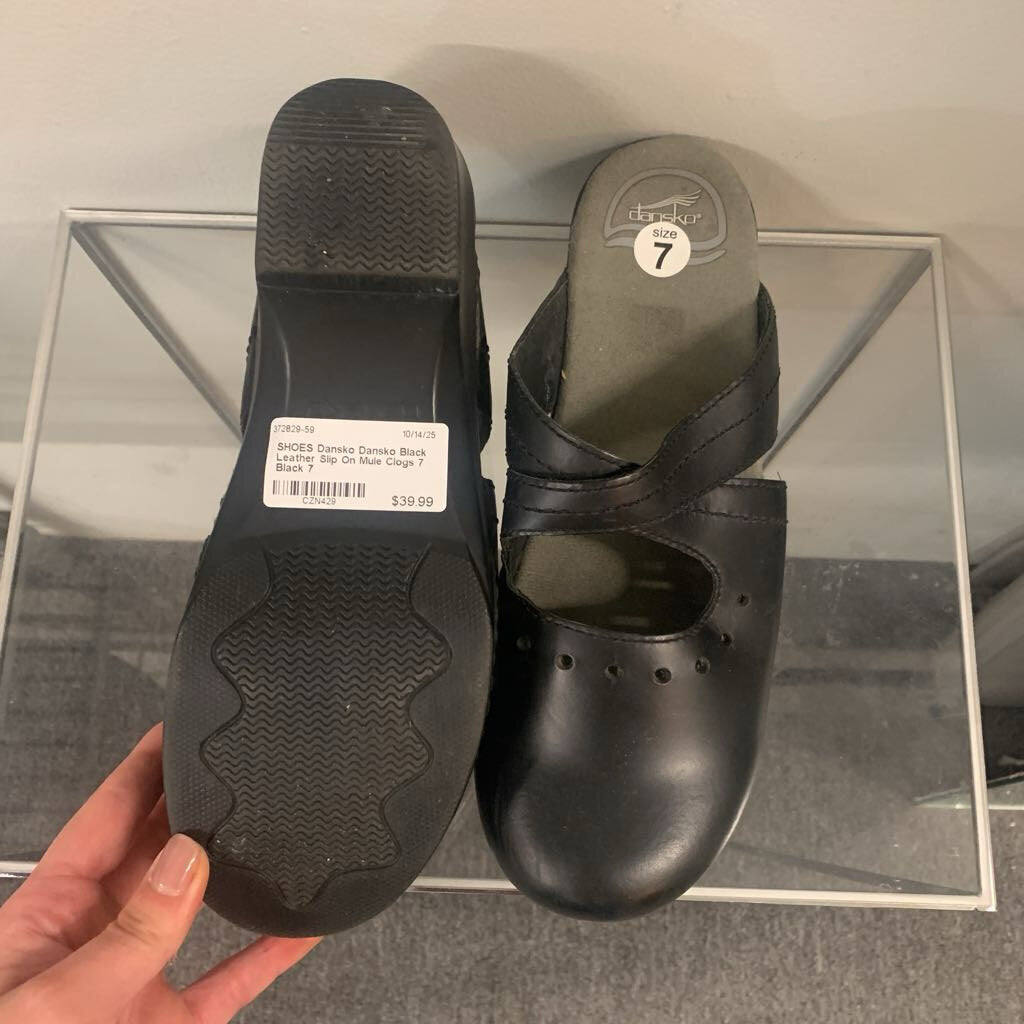 Dansko Black Leather Slip On Mule Clogs 7