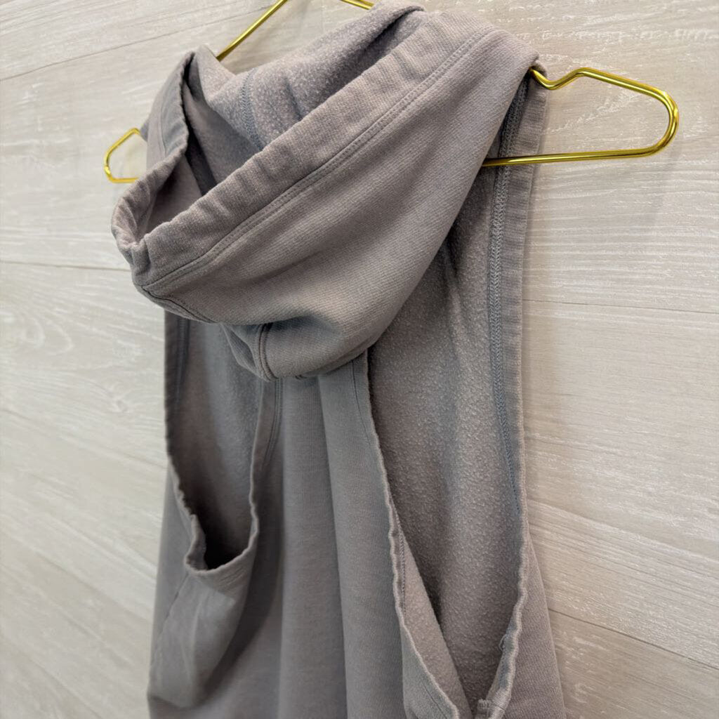 Victoria Sport Grey Hooded Tank Small