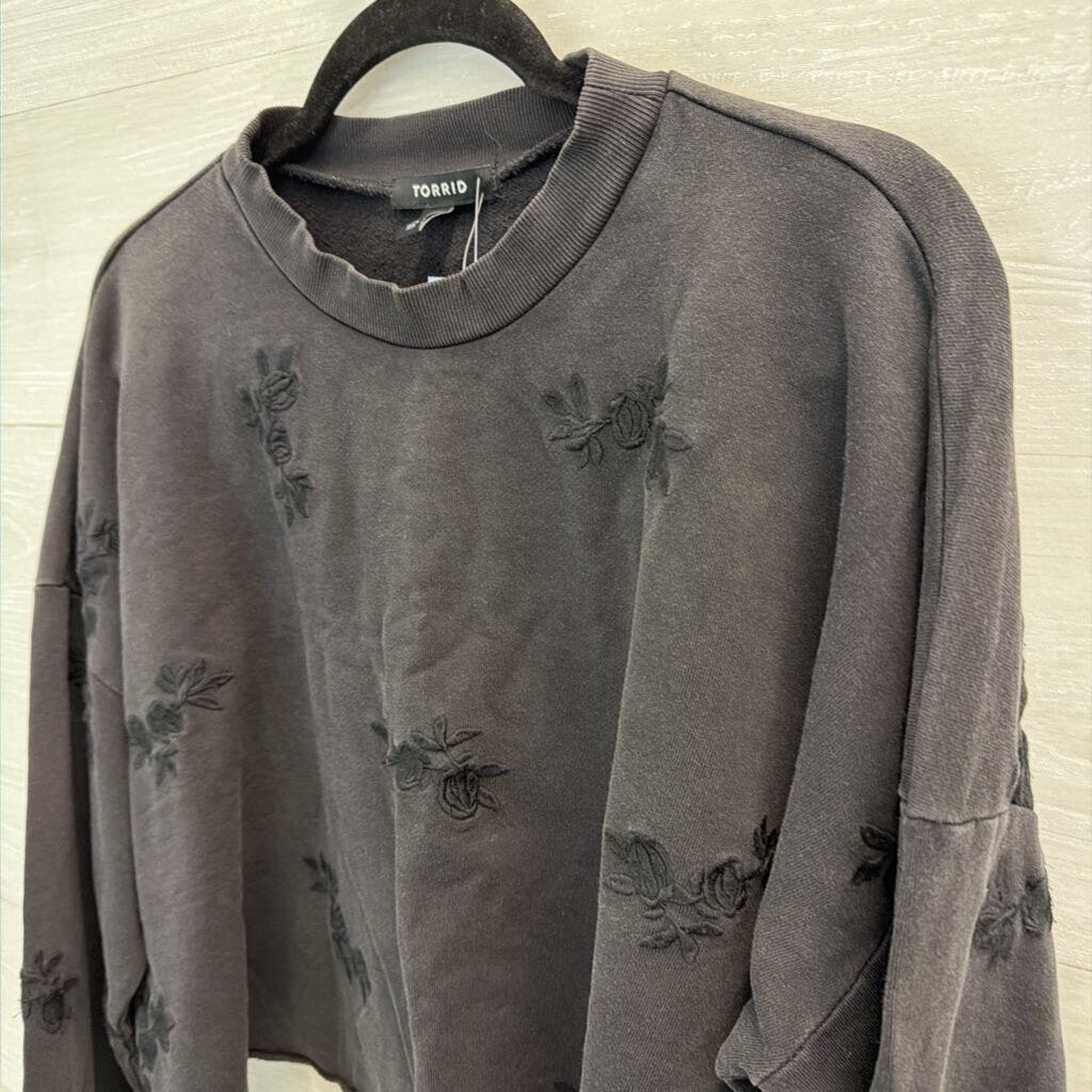 Torrid Black Embroidered Flower Cropped Long Sleeve Top 00