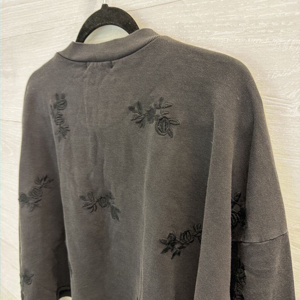 Torrid Black Embroidered Flower Cropped Long Sleeve Top 00