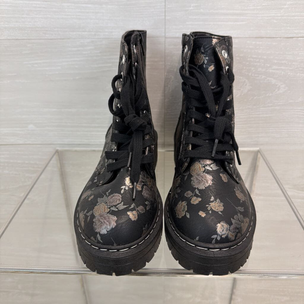 True Craft Black/ Metallic Flower Lace Up Ankle Boots 7.5