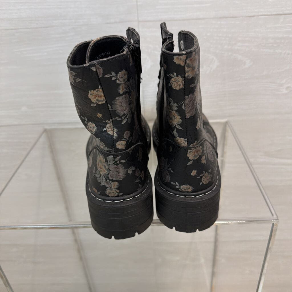 True Craft Black/ Metallic Flower Lace Up Ankle Boots 7.5