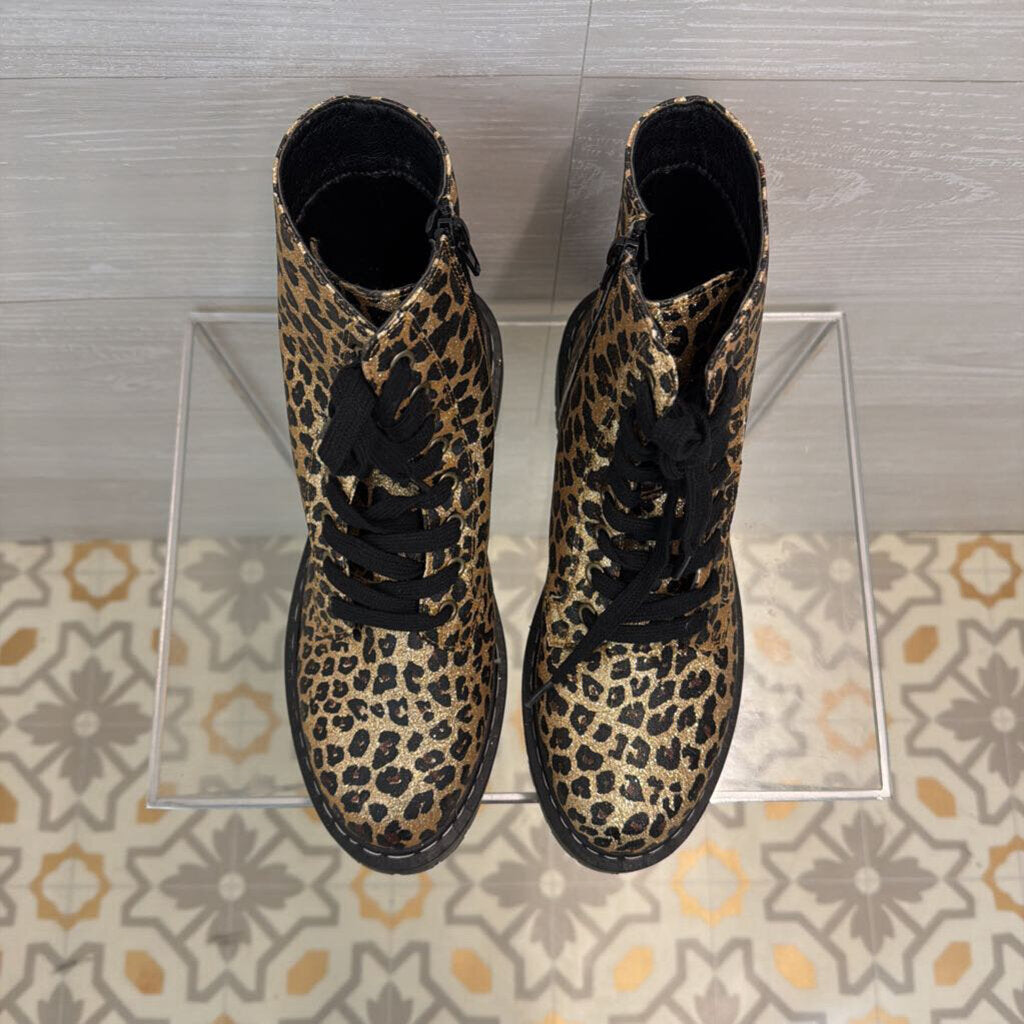 True Craft Gold/ Black Shimmer Leopard Print Lace Up Ankle Boots 9