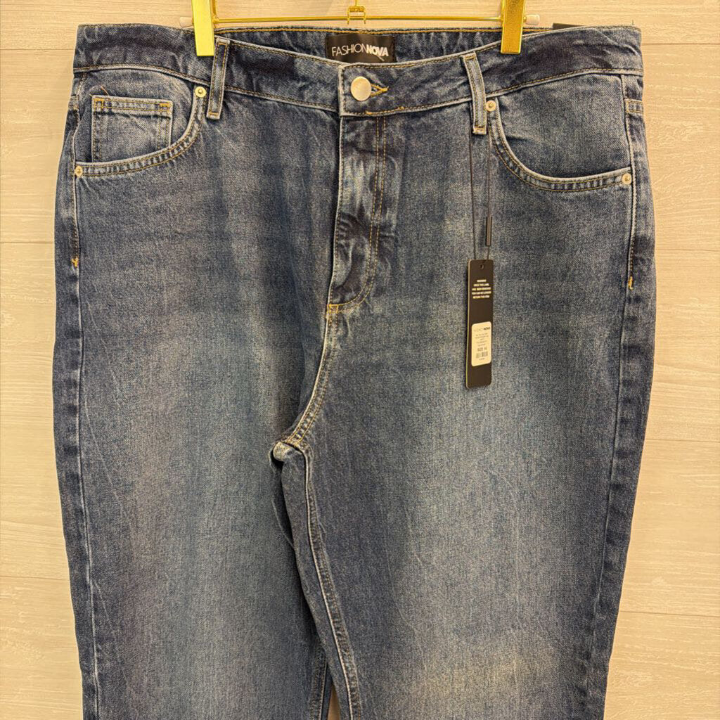 Fashion Nova Dark Wash Straight Leg Jeans 16