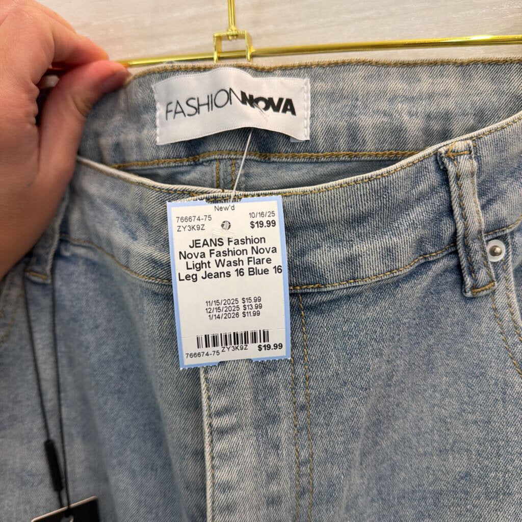 Fashion Nova Light Wash Flare Leg Jeans 16