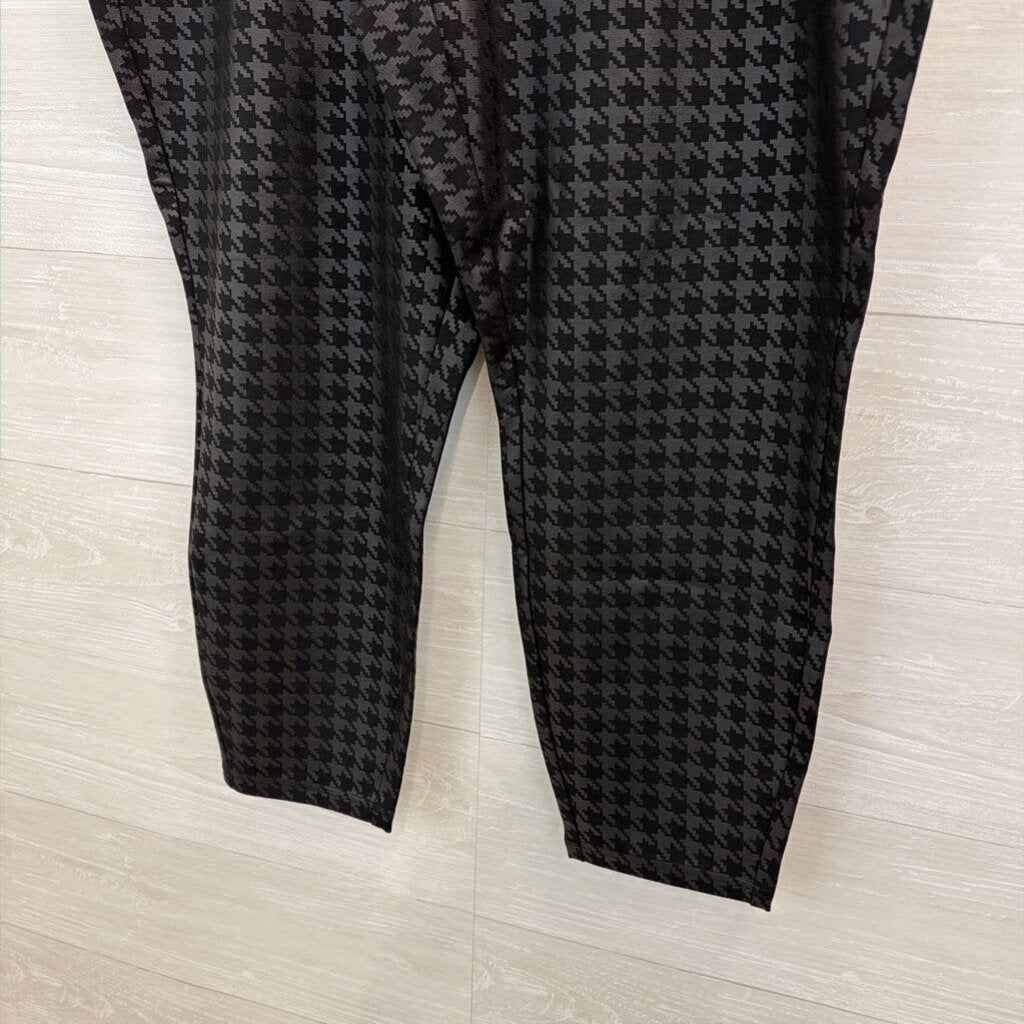 Torrid Black Houndstooth Pocket Pixie 3R