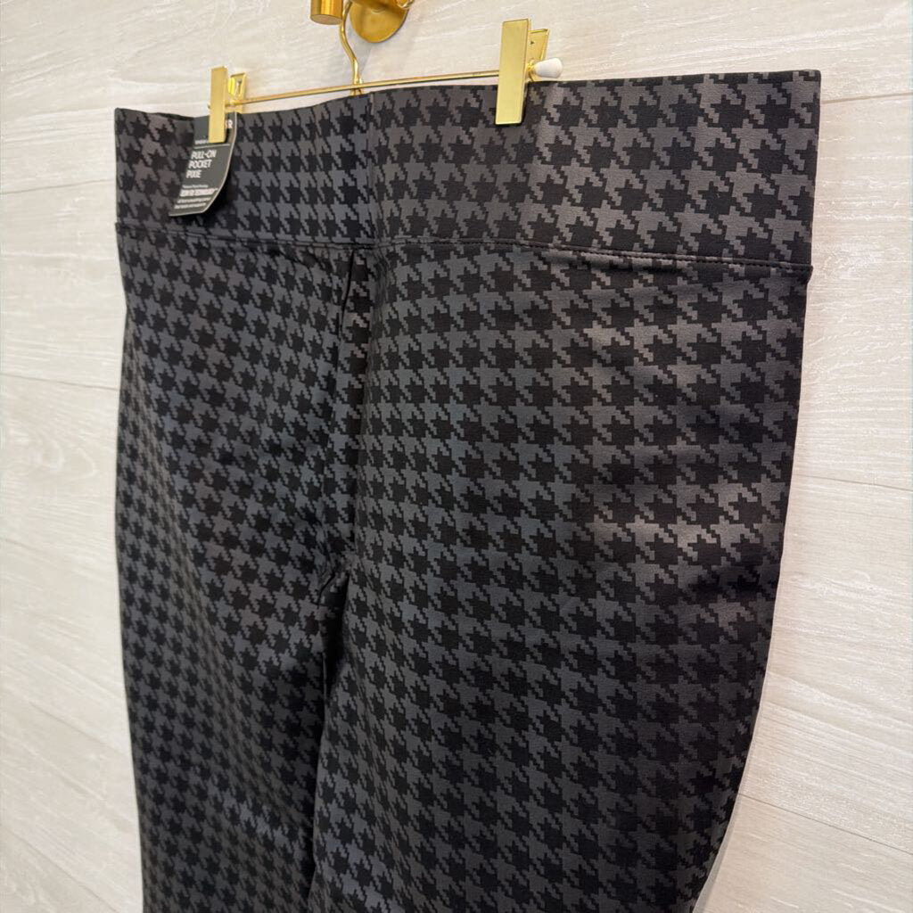 Torrid Black Houndstooth Pocket Pixie 3R