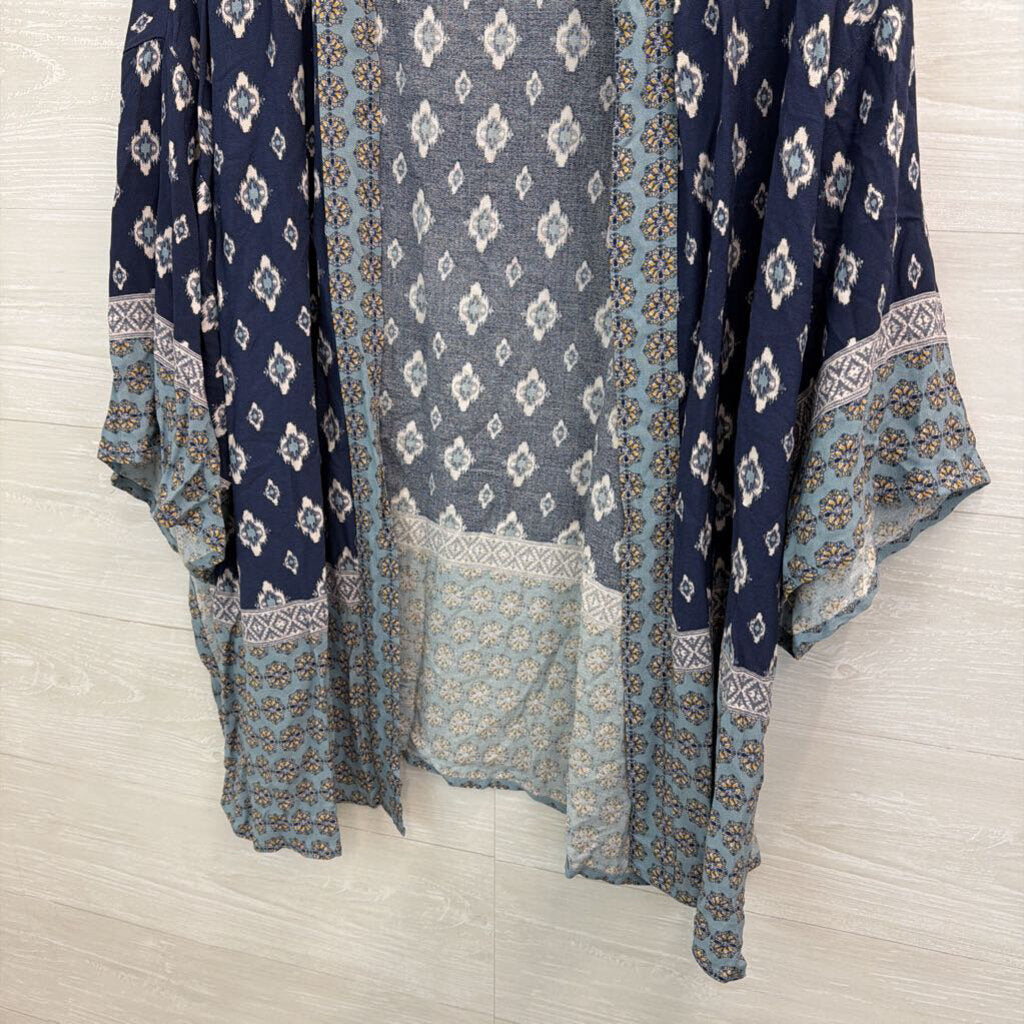 Knox Rose Blue Print Kimono Top Medium/ Large