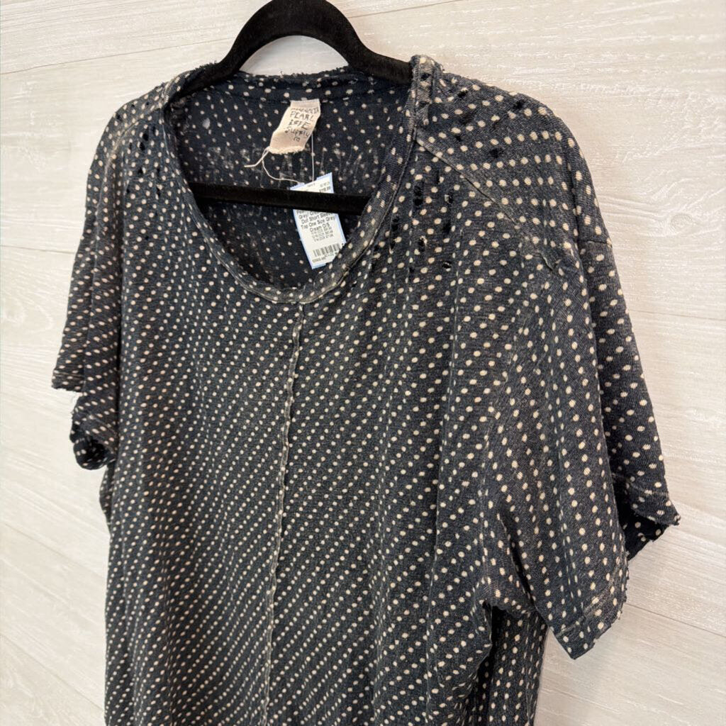 Magnolia Pearl Grey/ Cream Polka Dot Short Sleeve Top One Size