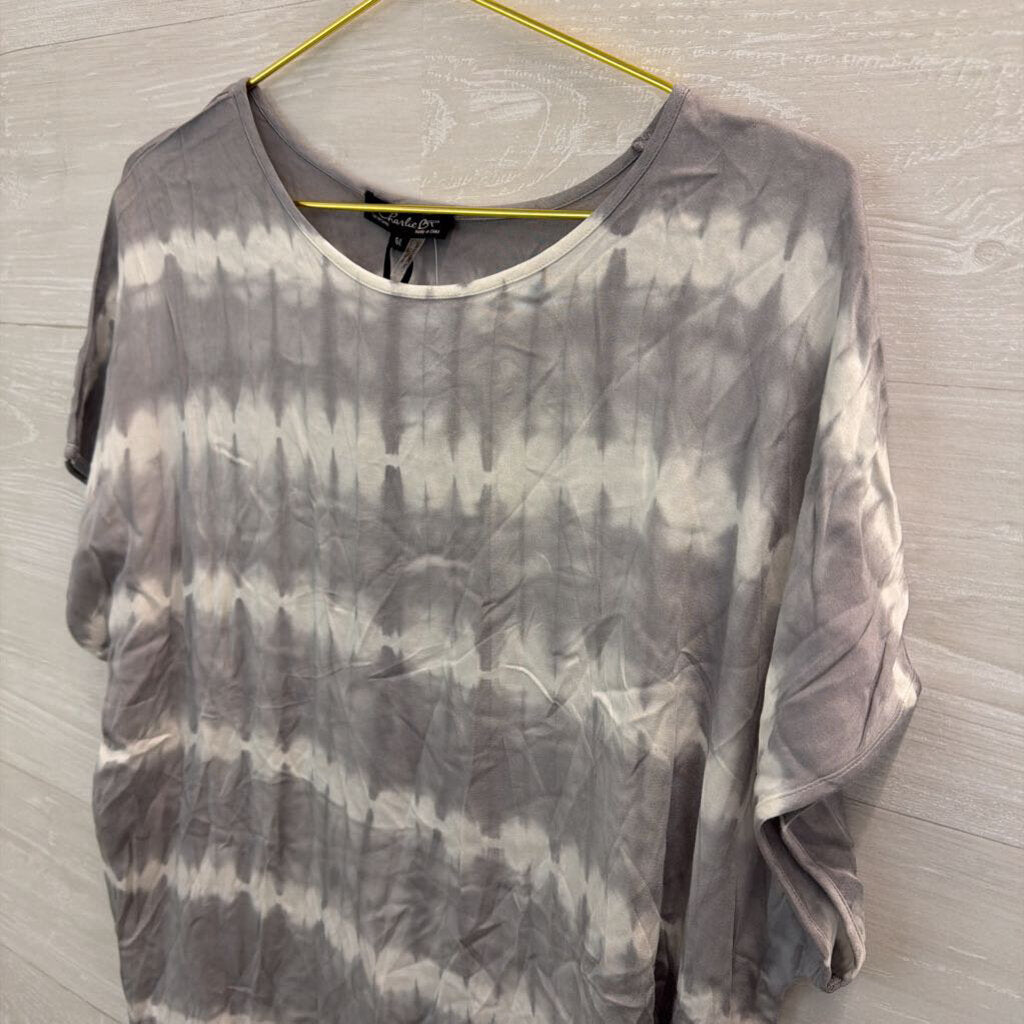 Charlie B Grey/ White Tie Dye Short Sleeve Top Large