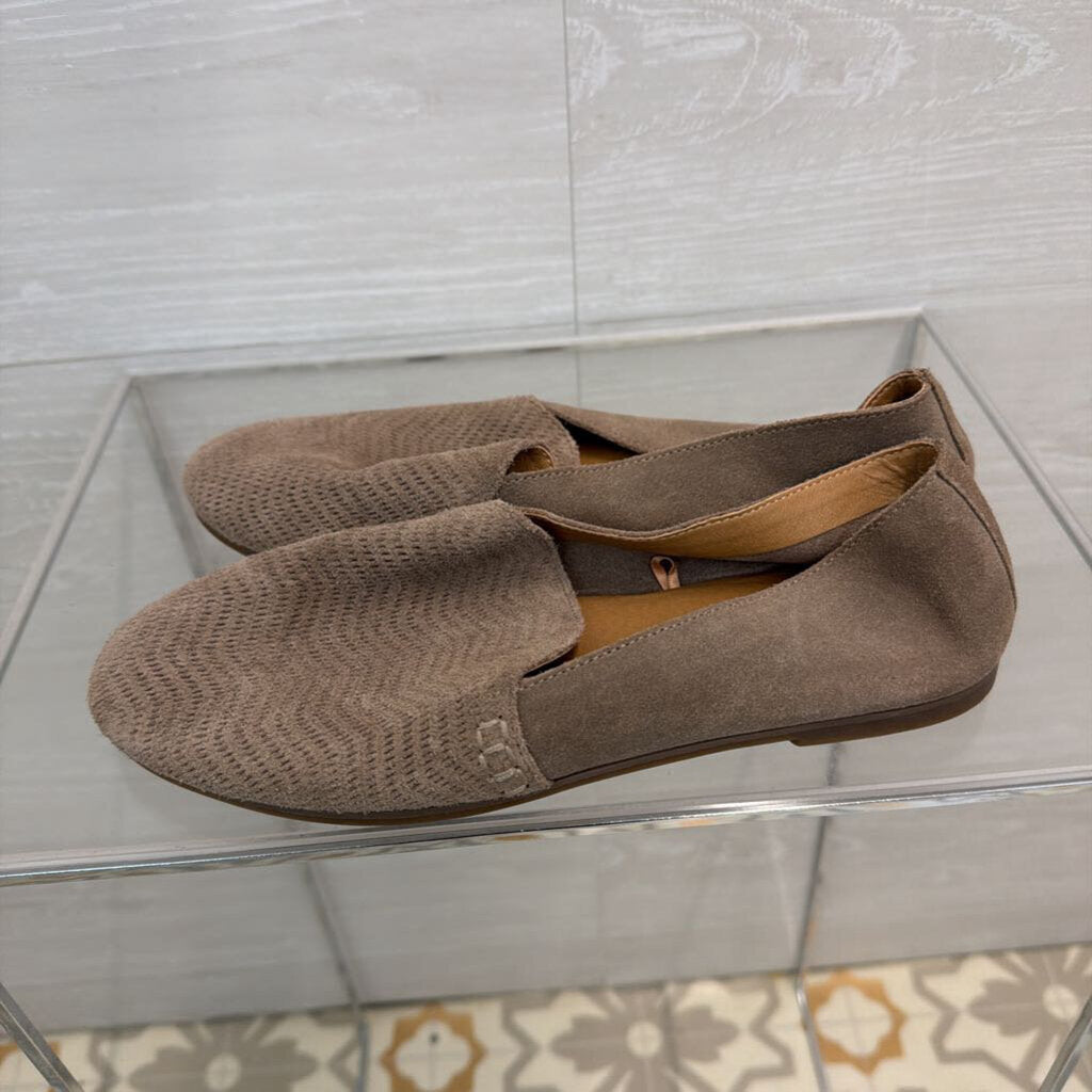 Lucky Brand Grey Suede Perforate Flats 7.5