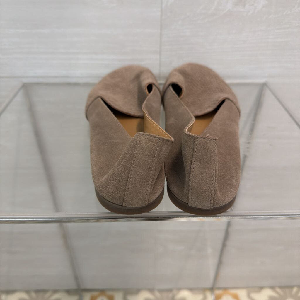 Lucky Brand Grey Suede Perforate Flats 7.5