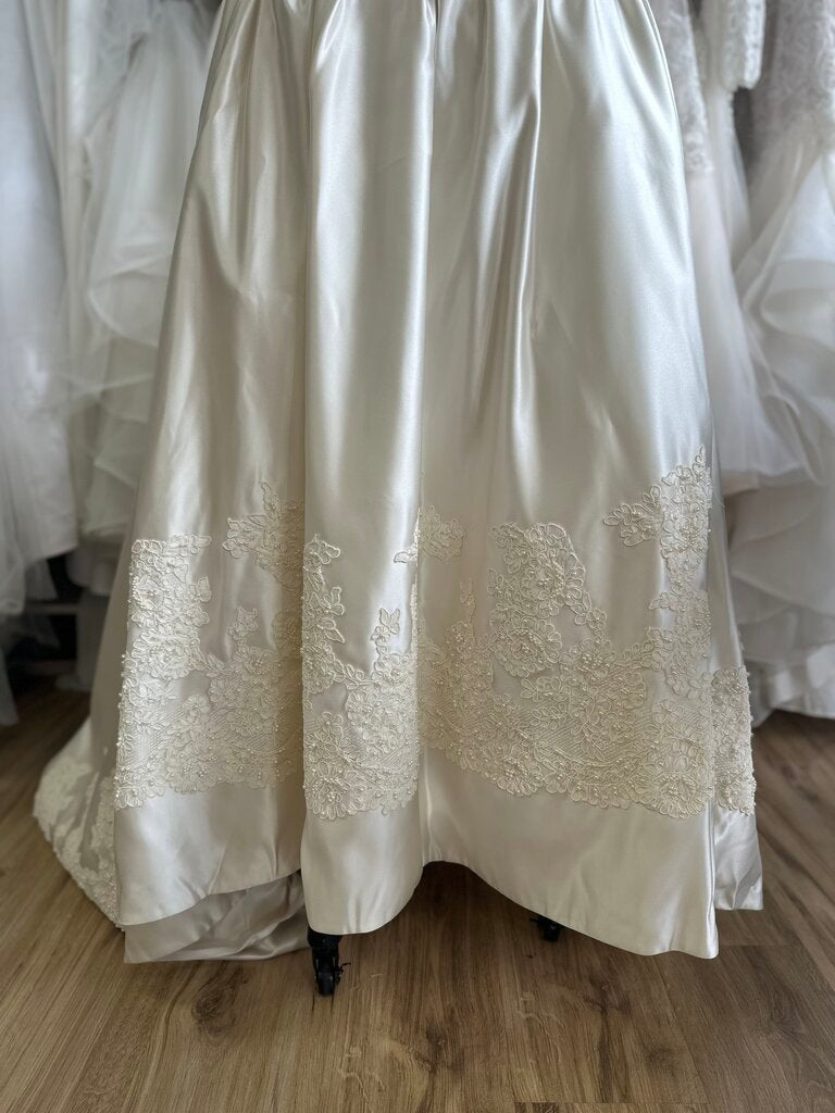 Vintage Mon Cheri Satin and Lace Applique Wedding Dress 8