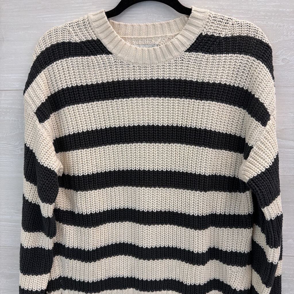 American Eagle Cream/ Black Striped Knit Sweater XXS