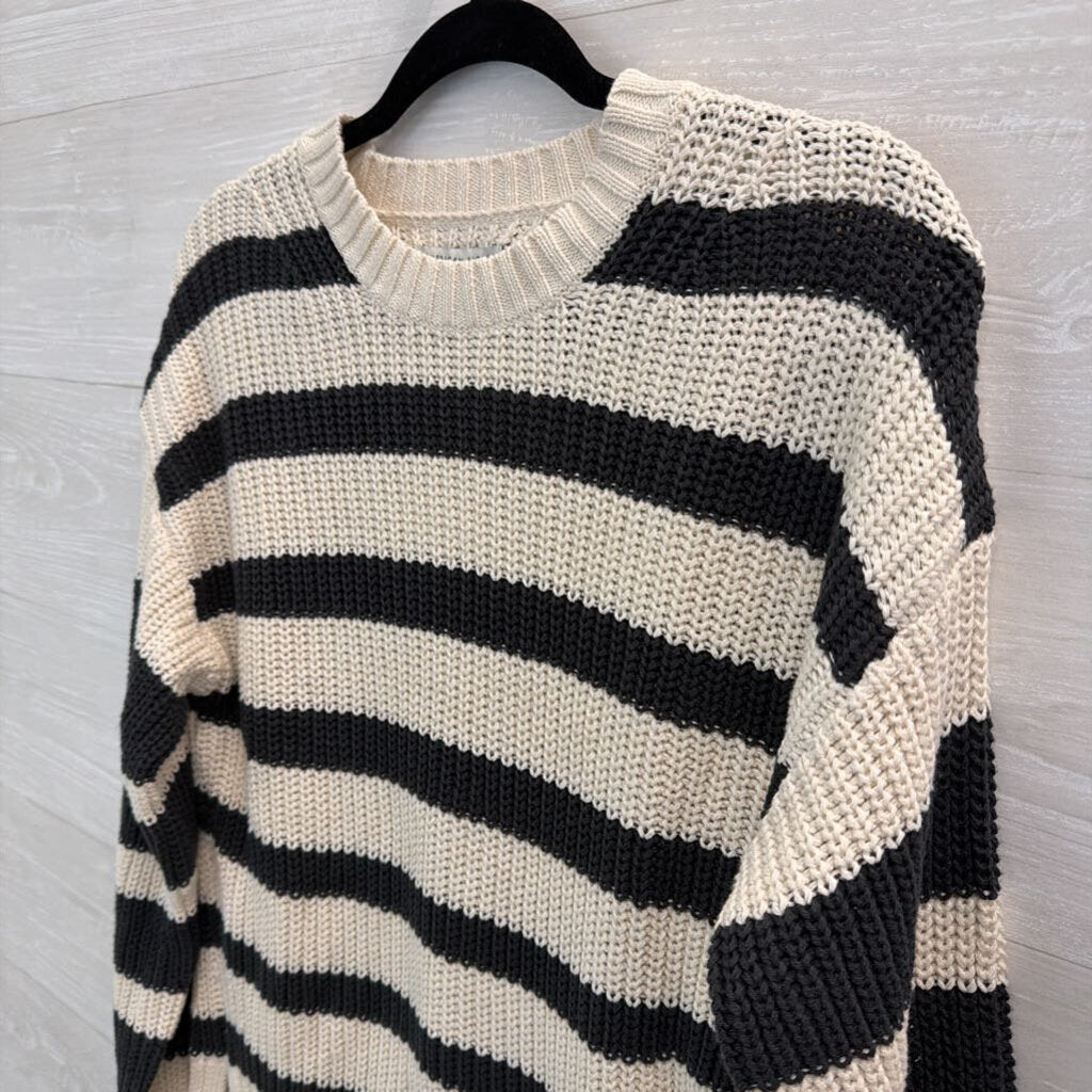 American Eagle Cream/ Black Striped Knit Sweater XXS