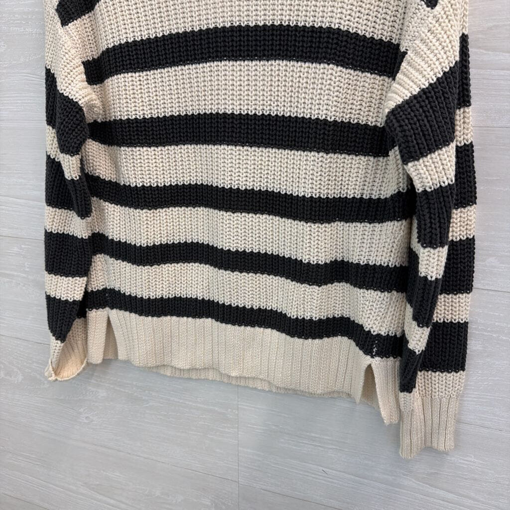 American Eagle Cream/ Black Striped Knit Sweater XXS