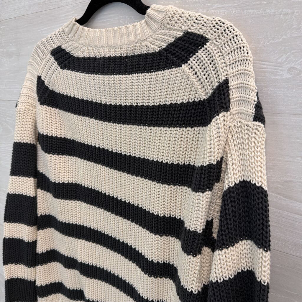 American Eagle Cream/ Black Striped Knit Sweater XXS